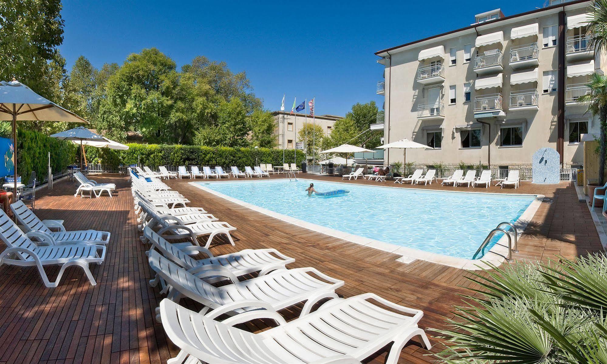 Hotel St. Moritz Bellaria-Igea Marina Dış mekan fotoğraf