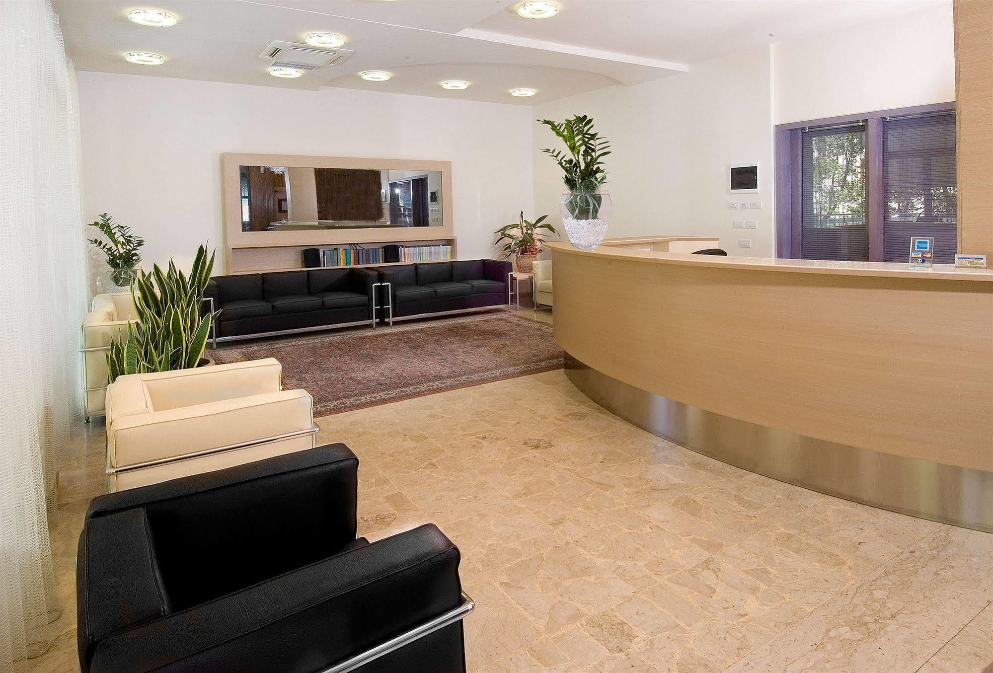 Hotel St. Moritz Bellaria-Igea Marina Dış mekan fotoğraf